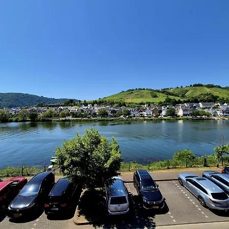 Boendgen's Mit Moselblick *