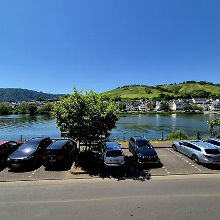 Semesterbostad Boendgen's Mit Moselblick Zell an der Mosel